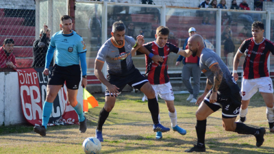 For Ever selló la primera ronda con un gran triunfo en Pergamino