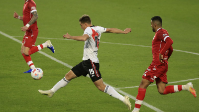 Cerca del final, River le empató a Huracán en el Monumental