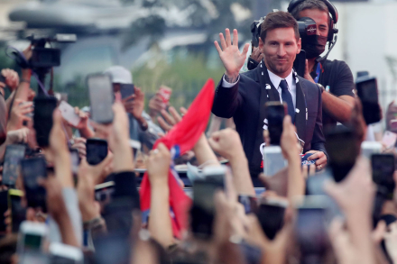 Messi recibimiento 1.JPG