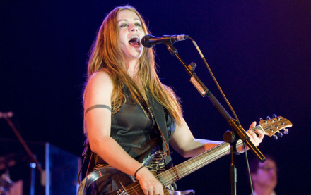 alanis-morissette3.jpg