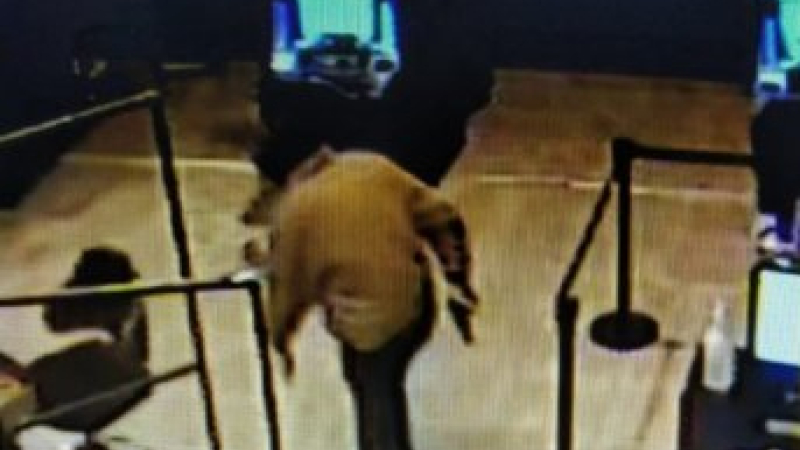 Robo de película: ladrón armado entró en un casino y se llevó 123.000 pesos