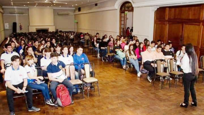 Taller de Lengua de Señas