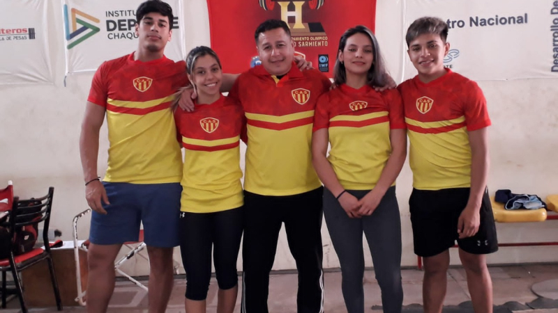 Los pesistas del Decano, se alistan para los campeonatos nacionales