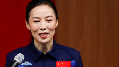 China enviará tres astronautas a su estación espacial