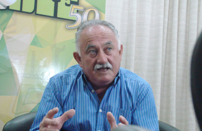 "Se repite la película de las grandes estructuras", dice Aurelio Díaz