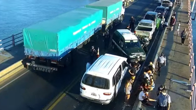 Un choque múltiple en el puente Chaco-Corrientes generó graves demoras en el tránsito interprovincial