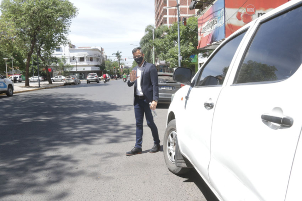 Horacio Rey saliendo del juzgado. FOTO: MIGUEL ROMERO.