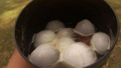 Cayó granizo en Córdoba y se hizo un tremendo fernet