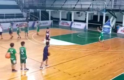 Básquet formativo: visitamos las prácticas en Hindú Club