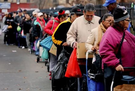 food-stamps-line-12021.jpg