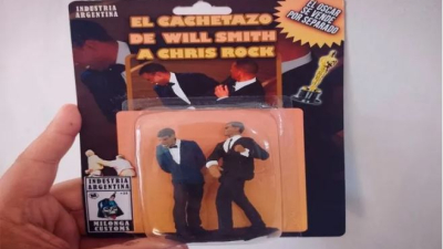 Sacaron a la venta los muñecos del cachetazo de Will Smith a Chris Rock