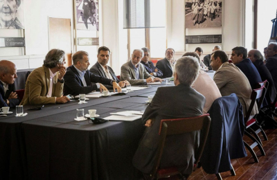 Con una "mesa de trabajo" el gobierno sale al cruce del desabastecimiento