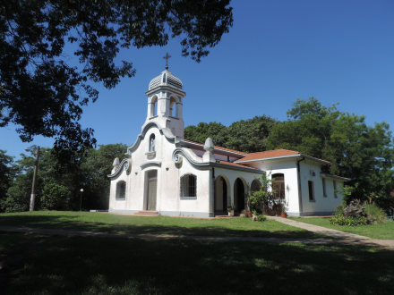 Isla del Cerrito-iglesia.JPG