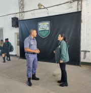 58policia escuela.jpeg