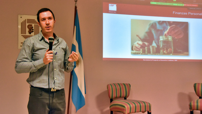 Jornada sobre construcción del liderazgo en las finanzas