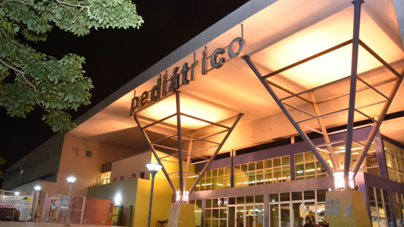 Ola de contagios por virus estacionales tensiona la guardia del Pediátrico