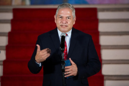 canciller de Honduras Eduardo Enrique Reina.jpg