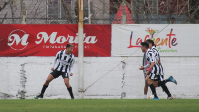 Triunfazo de For Ever ante Sacachispas para volver a la zona de Reducido