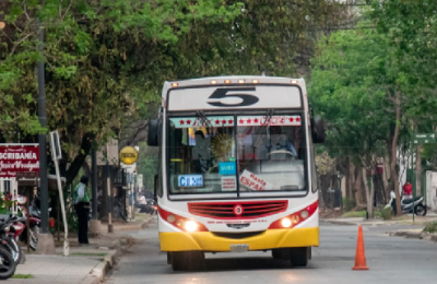 Freno judicial y prórroga para la licitación del transporte urbano