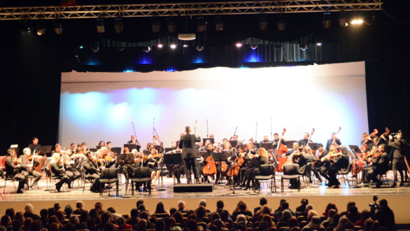 Concierto de la Orquesta Sinfónica en homenaje a "Zitto" Segovia