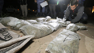 Se asustó y abandonó una bolsa con más de 13 kilos de marihuana
