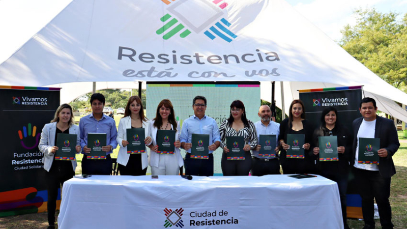 Gustavo Martínez presentó la fundación Resistencia Ciudad Solidaria
