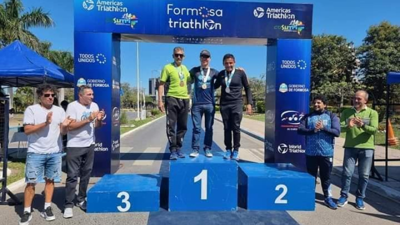 Javier Galarza y Cinthia Soto clasificados a la final de la Copa Argentina de Duatlón