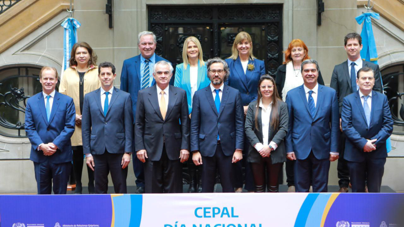 Capitanich insiste en que la Argentina debe corregir asimetrías estructurales
