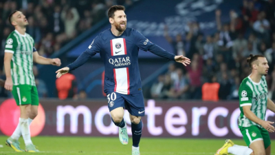 Dos golazos de Messi, 7-2 del PSG y a octavos de Champions