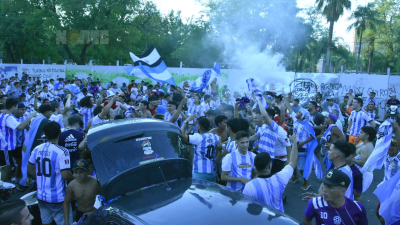 Desahogo resistenciano para celebrar el pase a semis