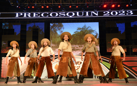 CONJUNTO DE MALAMBO.jpg