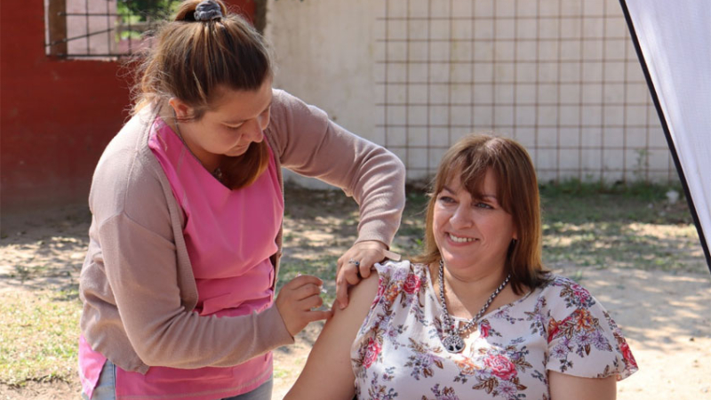 Llega al Chaco la vacuna bivalente contra el Covid-19
