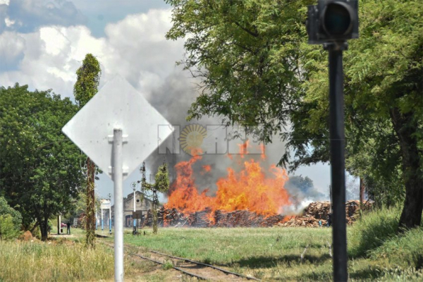 Incendio en los depósitos de la estación de ferrocarril