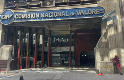 El gobierno pone el foco en las operaciones de última hora en el exterior