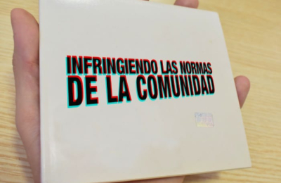 Damian Veli presenta "Infringiendo las normas de la comunidad"