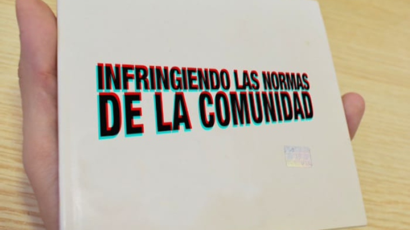 Damian Veli presenta "Infringiendo las normas de la comunidad"
