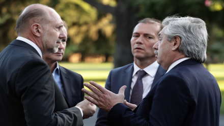 Omar-Perotti-Alberto-Fernández.jpg