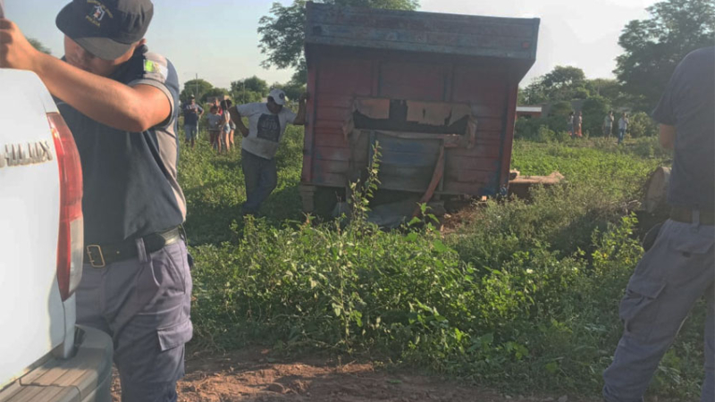 Murió aplastado por un acoplado