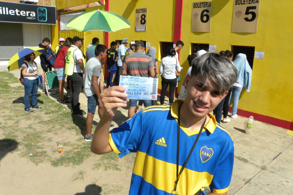 Luego de un largo acampe, los hinchas de Boca más cerca de ver a sus ídolos 
