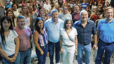 Peppo sigue construyendo un nuevo frente electoral y realizó actos en el interior