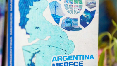 Capitanich presenta "Argentina merece más" en dos ciudades de Buenos Aires