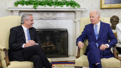 Fernández se reunió con Biden y le pidió mantener el respaldo del FMI