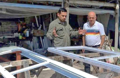 San Martín: fábrica de aberturas y ladrillería en el barrio Qom