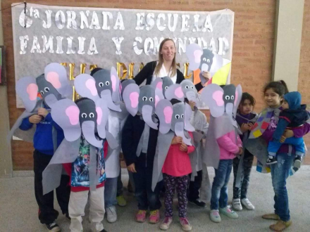 leticia con docente 2023z.jfif