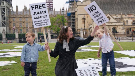 stella assange & sons.JPG