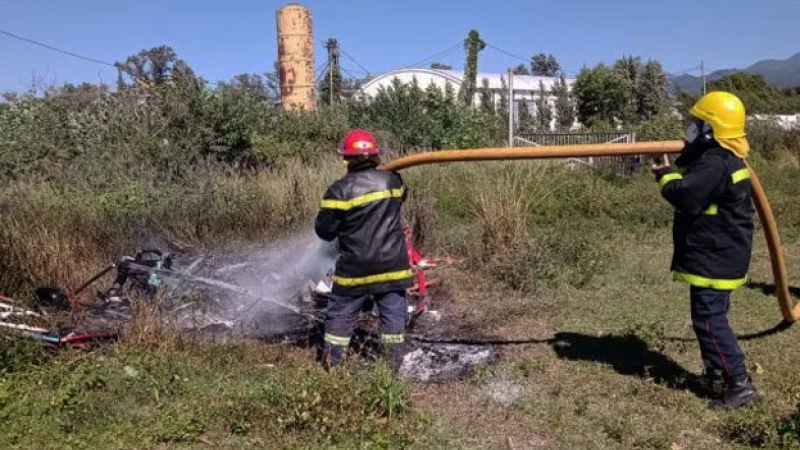 Cayó un avión liviano y murió el piloto
