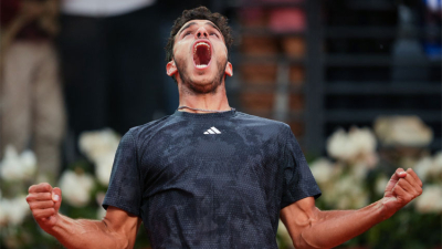 Cerúndolo le ganó a Sinner y se metió en los cuartos de final del ATP