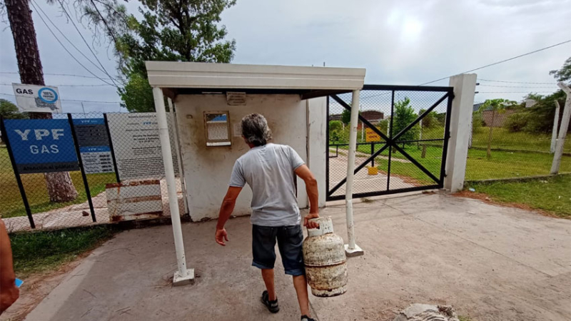 Suba del gas en garrafas: la de 10 kilos se pagará más de $3000 en domicilio