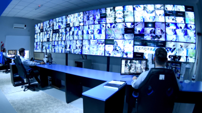 Una central de monitoreo de cajeros automáticos brinda seguridad en toda la provincia