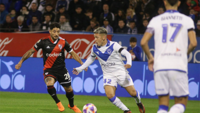 River empató con Vélez y estiró un punto la ventaja en la punta